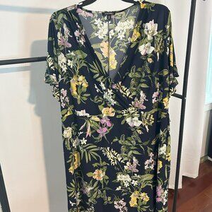 Roz and Ali Floral Dress